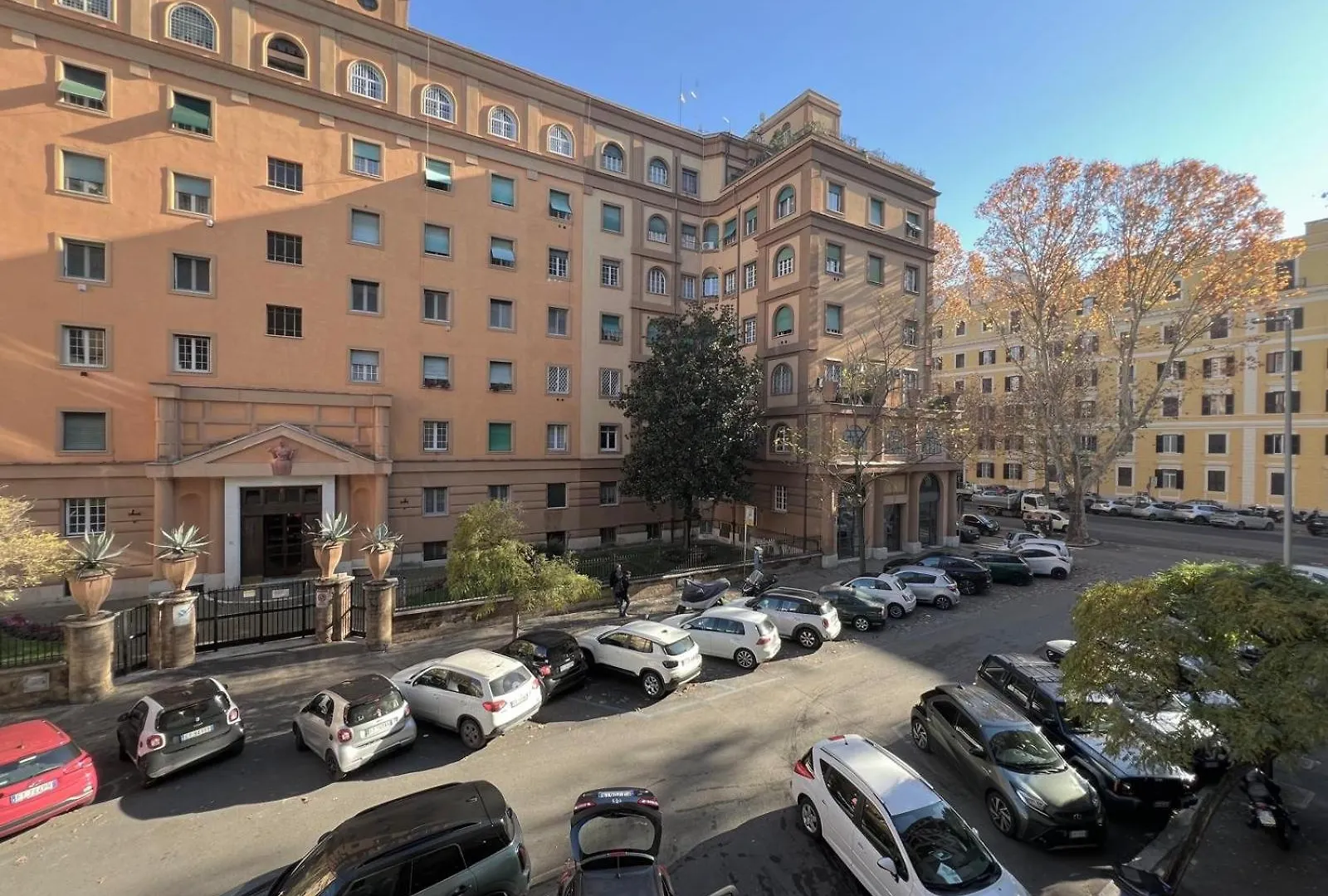 Domus Dolce Vita - Apartment contacts
